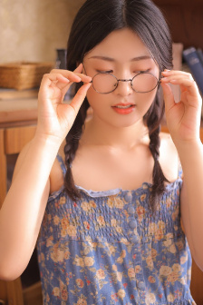 女生的小兔子长什么样