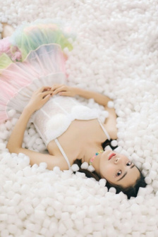 王菲发短信斥责李亚鹏